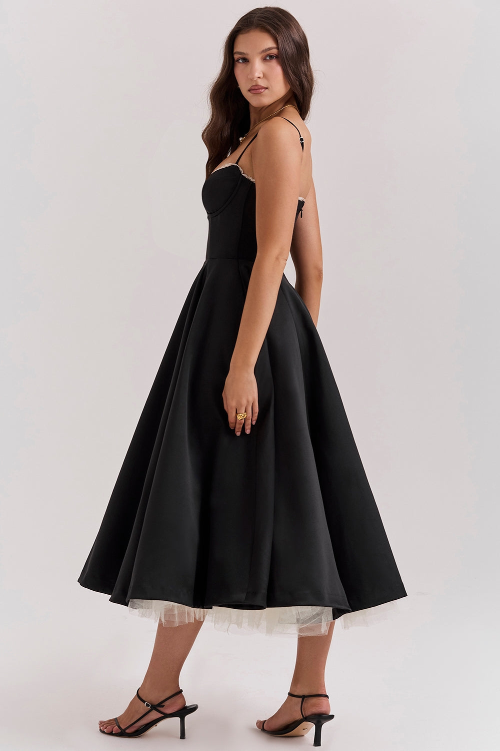 Cindy – Lightness in Couture Version